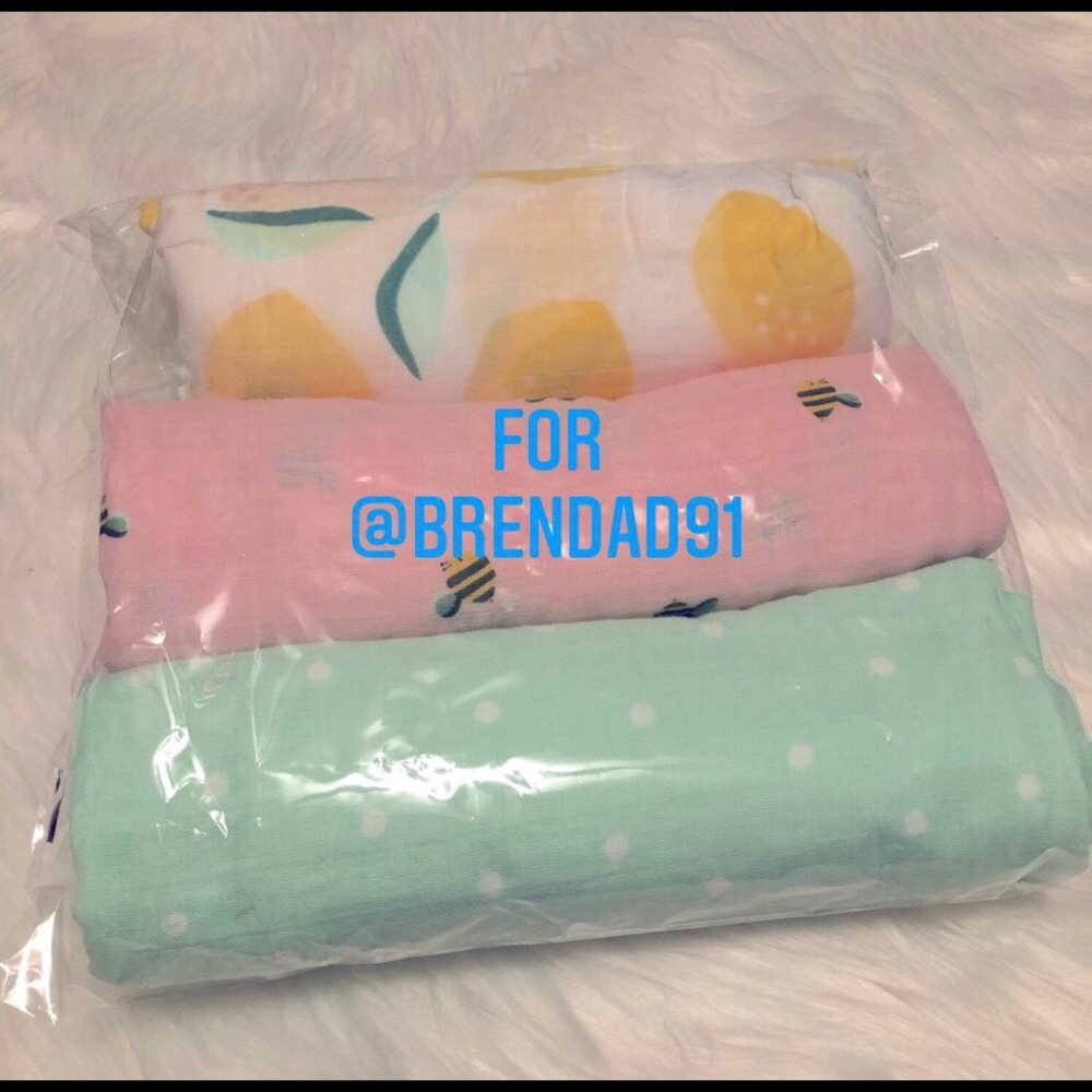 Brand new Muslin Blankets
